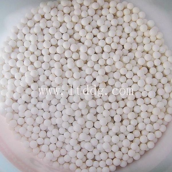 65硅酸锆珠研磨介质图片