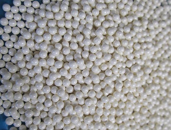 80%氧化锆珠图片