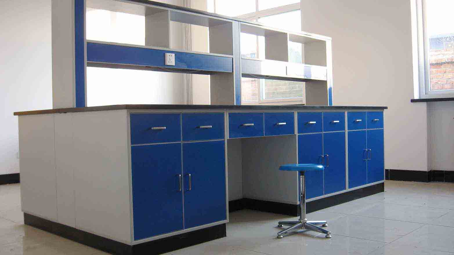 全木中央实验台图?></a></div>    <span style=