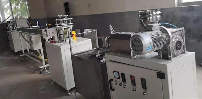 微型实验�?d打印丝挤出机图片