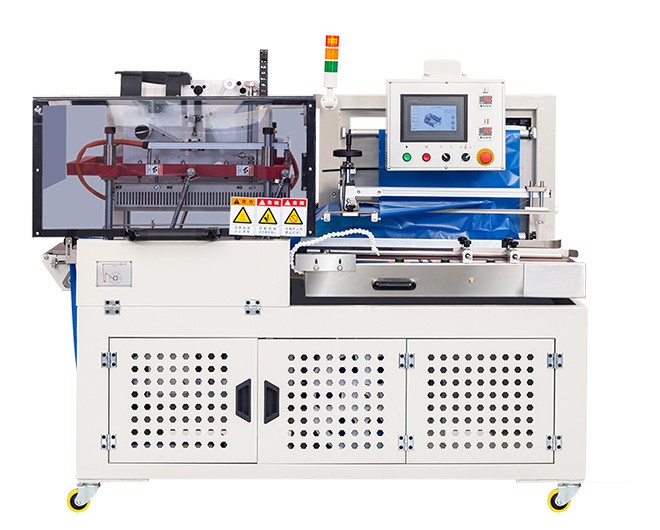 DQL6050PEI快递袋封切贴标一体机图片