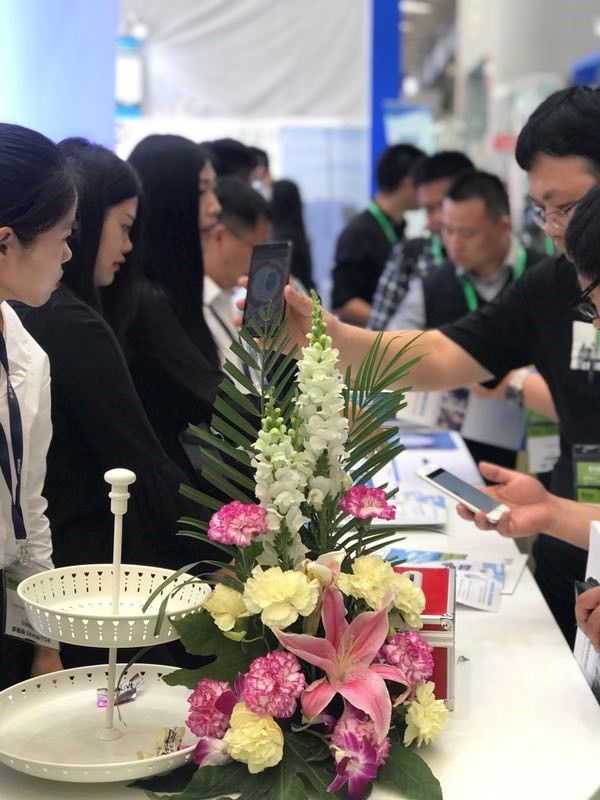 1527237601795021915.jpg 3.jpg