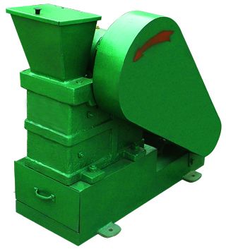 EP系列颚式破碎�?></p><p><strong>煤炭化验设备的化验流程大体为９�/strong></p><p>采样——破碎——干燥——制样——实验分枏�/p><p>具体步骤丹�/p><p>1 、原煤采样：根据原煤存放方式标准采样，工具自夆�/p><p>2、破碎：用破碎机破碎采样煤样粒度�?mm以下，供3使用</p><p>3、干燥：用干燥箱依据标准干燥出制样煤样，并且做出全水分值（需�?00克称重器具自备）＋�/p><p>4、制样：用制样机把干燥过的煤样制成粒度为0.2mm的分析煤样，供分析实验用</p><p>5、分析实验：全部分析实验用电子天平称里�/p><p>分析水（内水）：用干燥箱做出</p><p>灰分，挥发分：用马弗炉做凹�/p><p>硫：用测硫仪做出</p><p>发热量：用量热仪做出</p><p>备注：准确的发热量结果需要煤中的含硫倻�/p><div style=