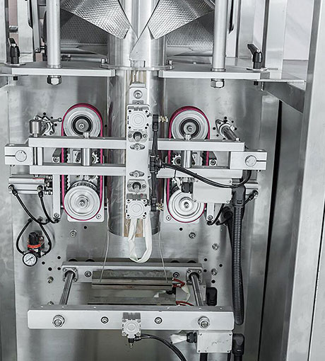 VFFS Machine With Multihead Weigher For Granule Product CB-420PM/520PM/680PM图片